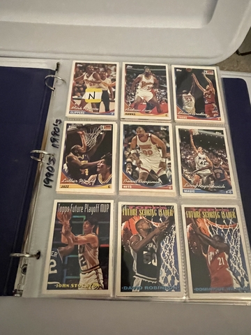 285 Football & Basketball Cards - Offers Welcome - Nex-Tech Classifieds