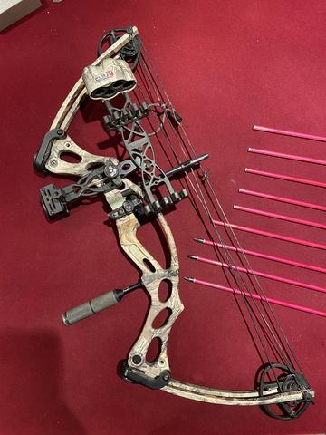 Hoyt youth bow LH - Nex-Tech Classifieds