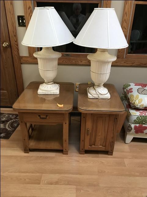 Pair Of White Lamps - Nex-tech Classifieds