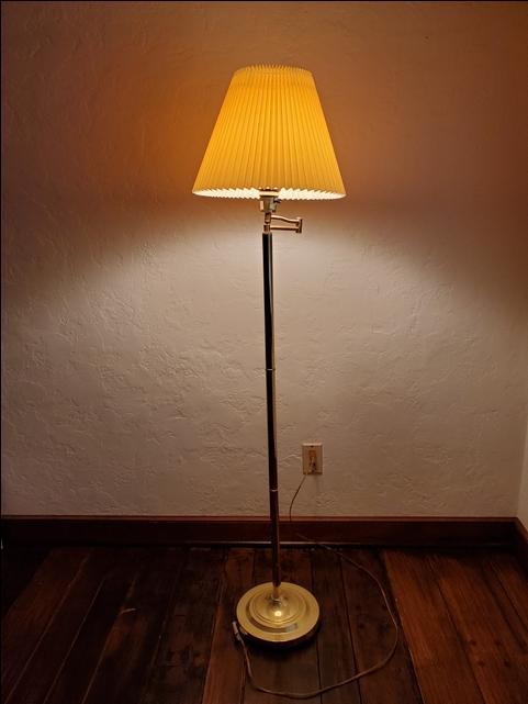 3 Way Swivel Floor Lamp Nex Tech Classifieds Swivel Floor Lamp Nex Tech Classifieds, 3 Way Light Switch Floor Lamp
