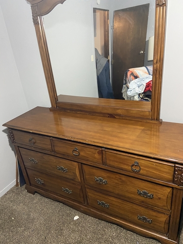 dresser with mirror - Nex-Tech Classifieds