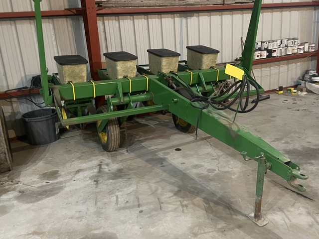 John Deere planter - Nex-Tech Classifieds