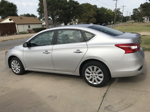 nissan sentra 2017 silver