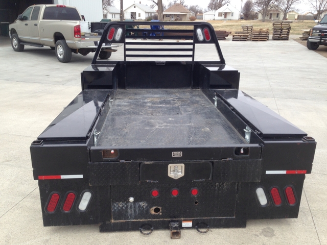 Used Pronghorn 8700ut FLatbed - Nex-Tech Classifieds