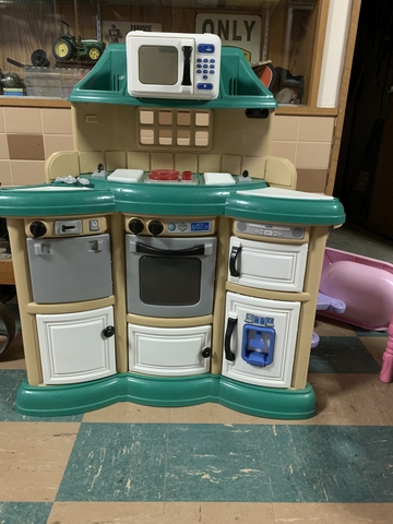 tall play kitchen