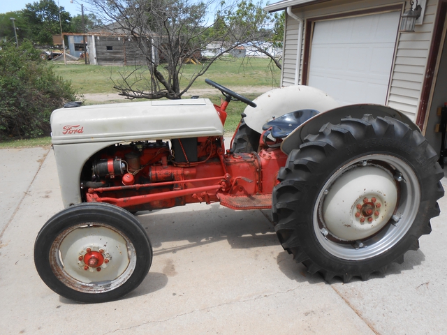 barn find 1952 8n ford tractor - Nex-Tech Classifieds