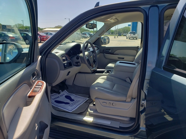 SALE PENDING: 2009 Chevy Suburban 2500 2LT - Nex-Tech Classifieds