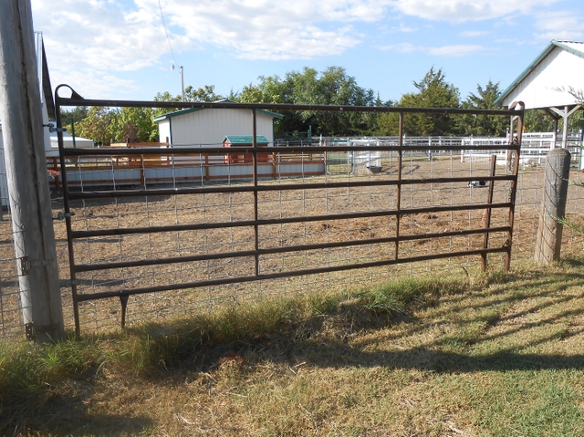 Livestock gate ~ 12 ft. - Nex-Tech Classifieds