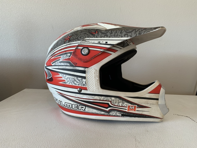 medium motocross helmet