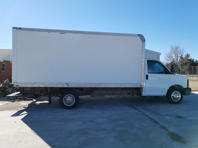 2004 gmc savana cutaway
