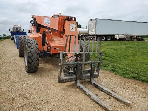 skytrak forklift accessories