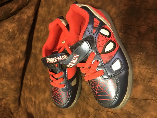 spider man tennis shoes