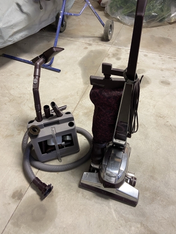 KIRBY VACUUM CLEANER UPRIGHT G5D W/TOOLS