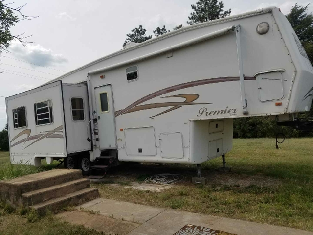 2003 Hitchhiker Premier 5th-wheel camper - Nex-Tech Classifieds 2003 Hitchhiker 5th Wheel For Sale