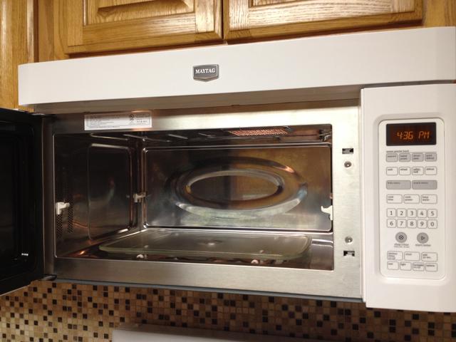 White Kenmore Mounted Microwave - Nex-Tech Classifieds