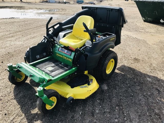 John Deere 445 >> Sold John Deere 445 Riding Mower Zero Turn John Deere 445 >> Sold John Deere 445 Riding Mower Zero Turn
