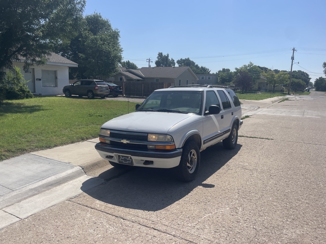 1998 Chevrolet Blazer 4WD - Nex-Tech Classifieds