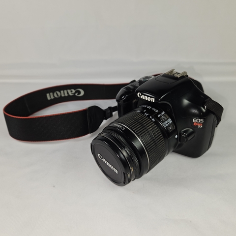 Canon EOS 1100D (EOS T3) Cámara digital DSLR de 12.2MP y kit de lente de 0.709-2.165 in (negro) (renovado