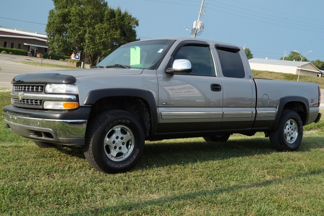 2001 Chevy Silverado, 4x4, Ext. Cab, Sharp Truck! - Nex-tech Classifieds