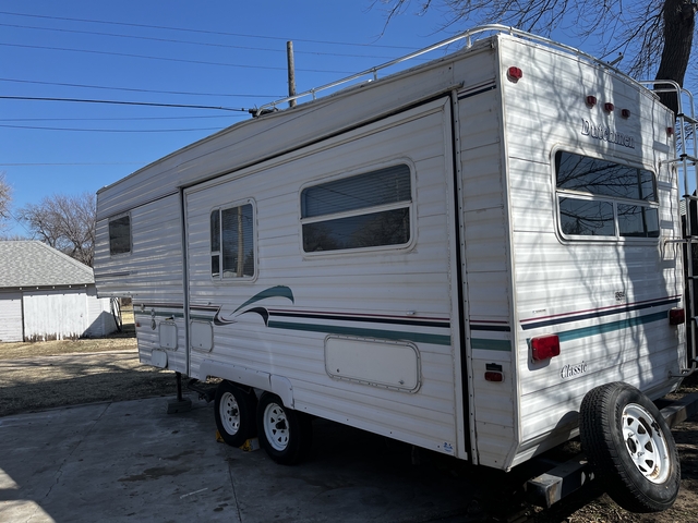 1999 24FW Dutchmen 5th wheel - Nex-Tech Classifieds