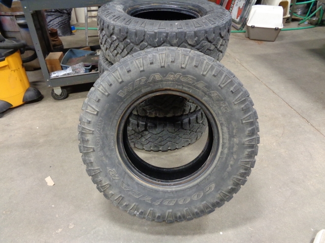 Goodyear Wrangler LT265/75R16 Tires Full Set Good Used - Nex-Tech  Classifieds