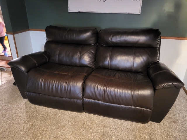 Lazy Boy Power Recliner Couches and Chair & 1/2 - Nex-Tech Classifieds