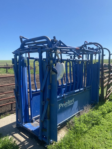 Prefiert S04 squeeze chute - Nex-Tech Classifieds