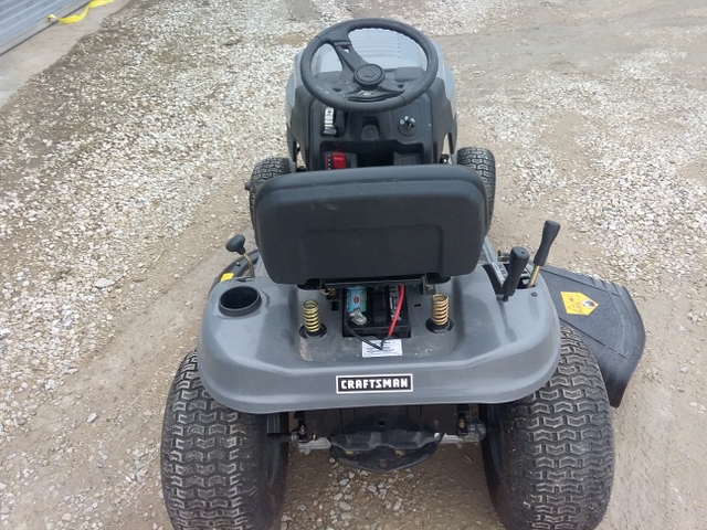 2014 craftsman discount riding lawn mower