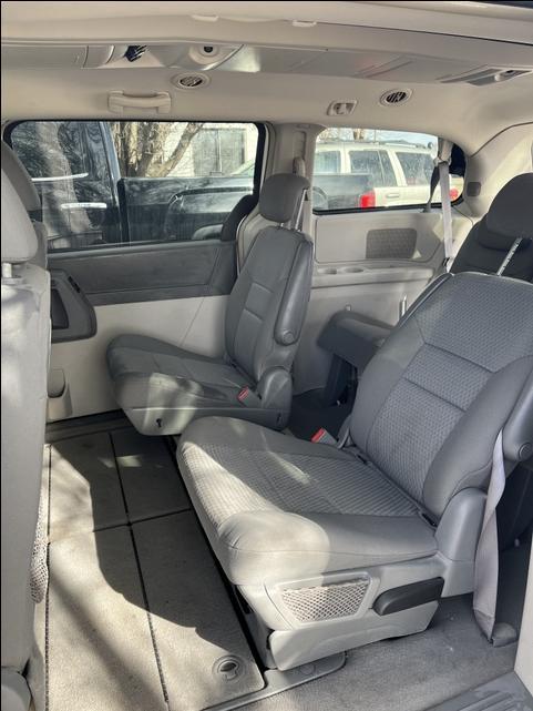 2010 Chrysler Town & Country Touring Minivan - Nex-Tech Classifieds