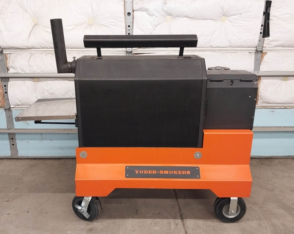 Yoder Smokers YS640S Competition Cart Pellet Grill