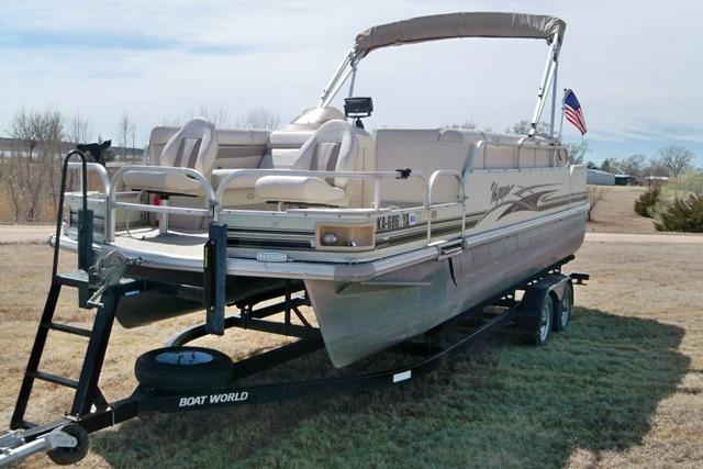 2003 voyager tritoon