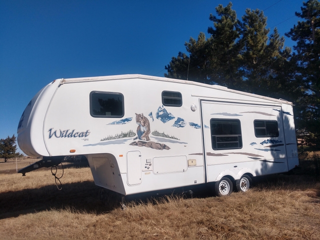 27' Wildcat 5th wheel camper - Nex-Tech Classifieds