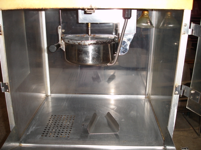 WestBend Stir Crazy Popcorn Popping Machine - Nex-Tech Classifieds