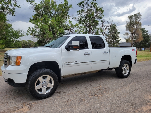 2014 GMC Sierra 2500HD Denali Duramax 97k Miles - Nex-Tech Classifieds