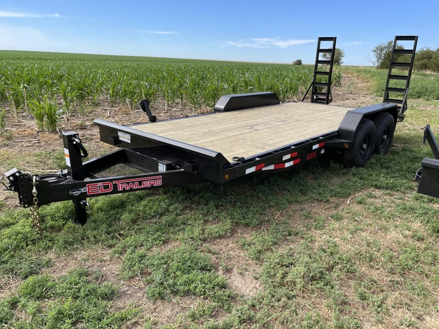 Dovetail Equipment Hauler with 5 FT Foldup Ramps - Nex-Tech Classifieds