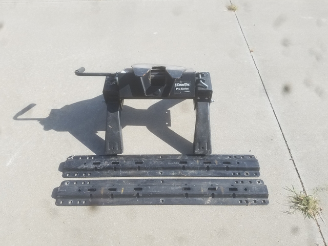 Draw Tite Pro Series 5th Wheel Hitch - Nex-Tech Classifieds