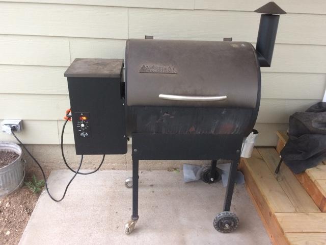 SOLD Traeger Lil Tex elite