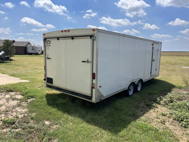 2004 Shadow Master enclosed trailer - Nex-Tech Classifieds