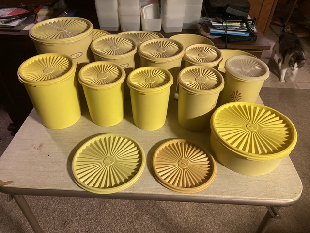 Yellow Tupperware Canister's - Nex-Tech Classifieds