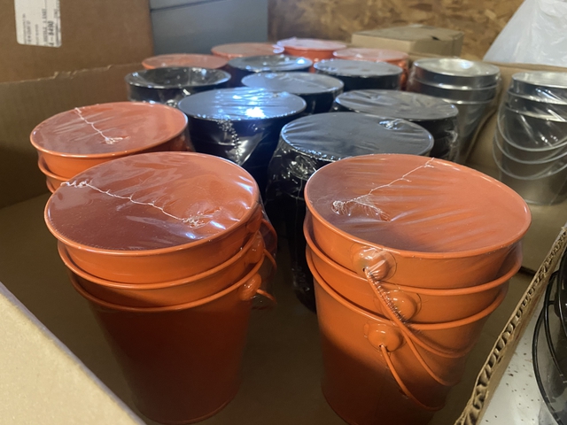 New Little Orange And Black Buckets For Decorating - Nex-Tech Classifieds