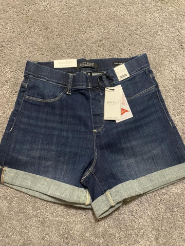 NEW Judy Blue Jean Shorts - Nex-Tech Classifieds