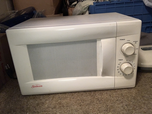 Older 700 watts microwave Sunbeam Sale pending - Nex-Tech Classifieds