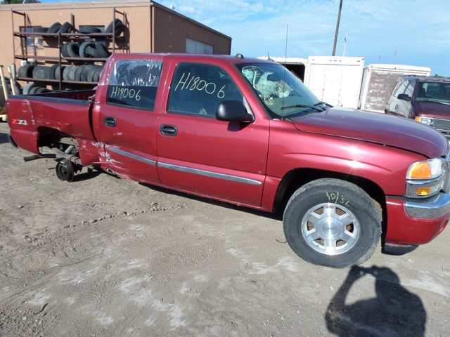 Selling Parts Only 2005 Sierra 1500 Crew Cab 4x4 Nex