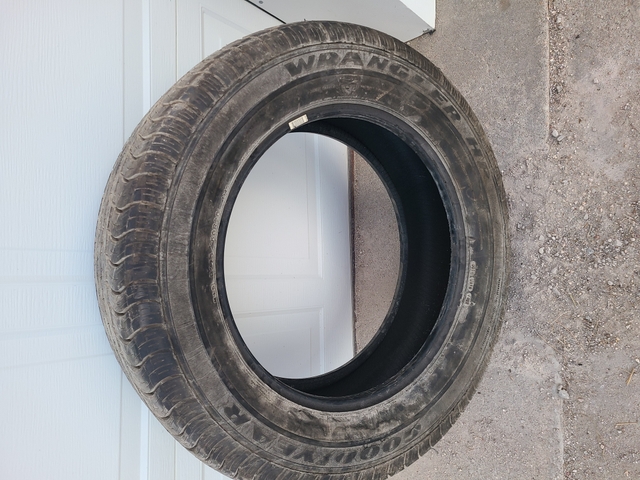 P275 60 R20 Tire Like Brand New - Nex-tech Classifieds