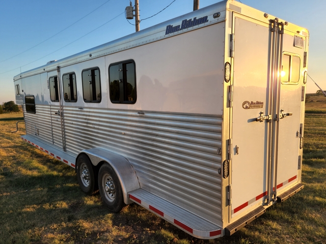 2007 Blue Ribbon 4-H LQ Horse Trailer - Nex-Tech Classifieds