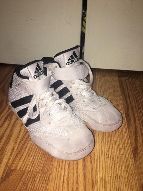 boys wrestling shoes size 1