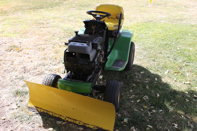 John Deere Home Maintenance Kit (Kawasaki) - LG184
