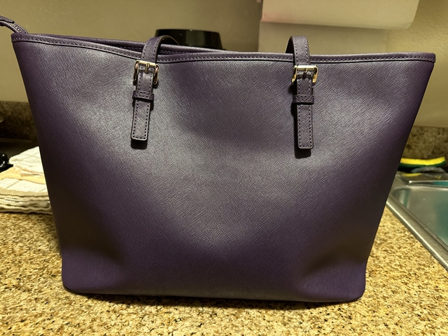 Beautiful purple Michael Kors purse and bag! | Handbags michael kors, Purses  michael kors, Bags
