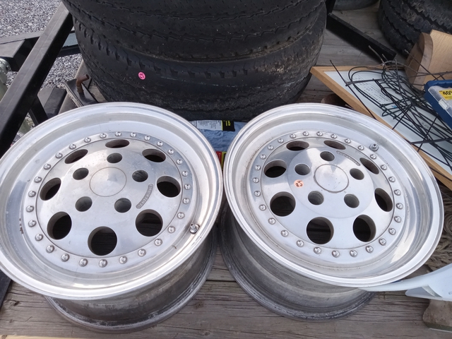 All 4 wheels off 1986 corvette size 16 by 8 - Nex-Tech Classifieds