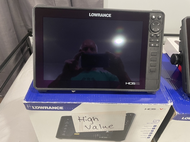 Lowrance Hds Live Fishfinder Chartplotter Nex Tech Classifieds